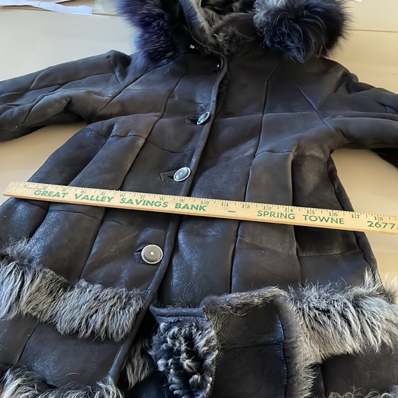 Natural fur coat for girl 5-7 years old very light weight - Picture 11 of 11